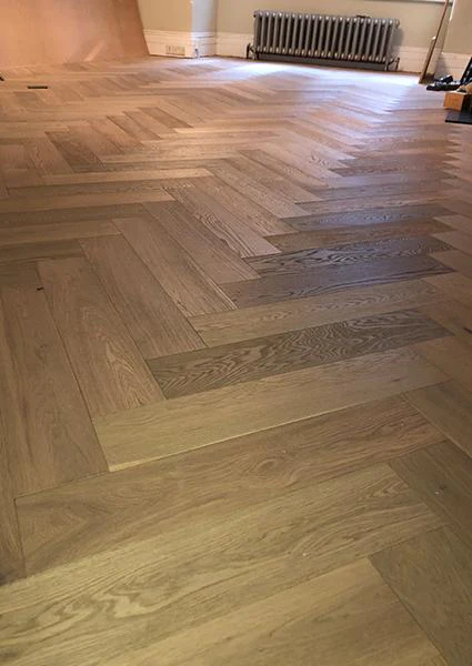 Prime Grade Brushed Fumed Oak Herringbone Parquet | TW-E924