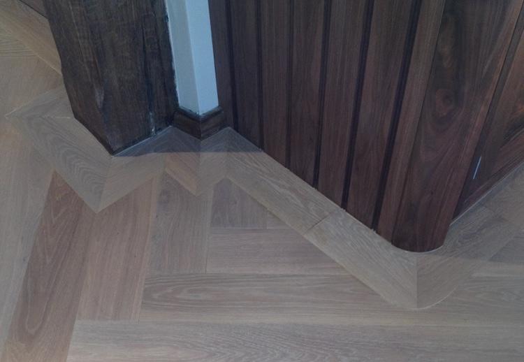 Herringbone Parquet Engineered Brushed White Oiled Oak L&R 120