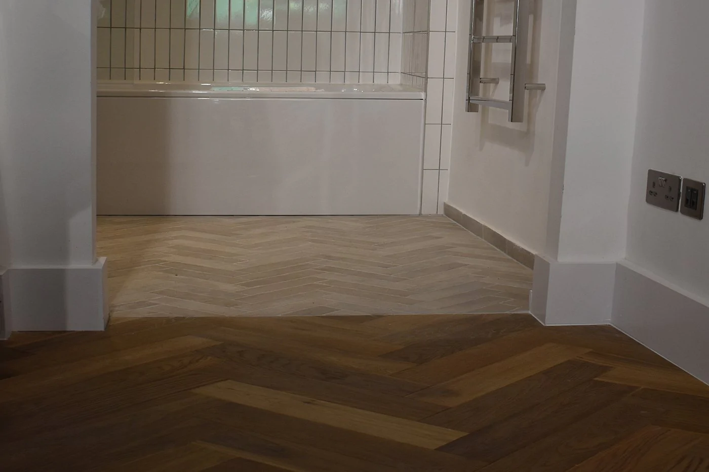 Fumed Oiled Oak Herringbone Parquet - Bathroom