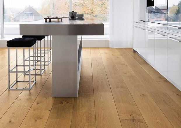 The Natural Beauty of Oak Flooring (NOT YELLOW)