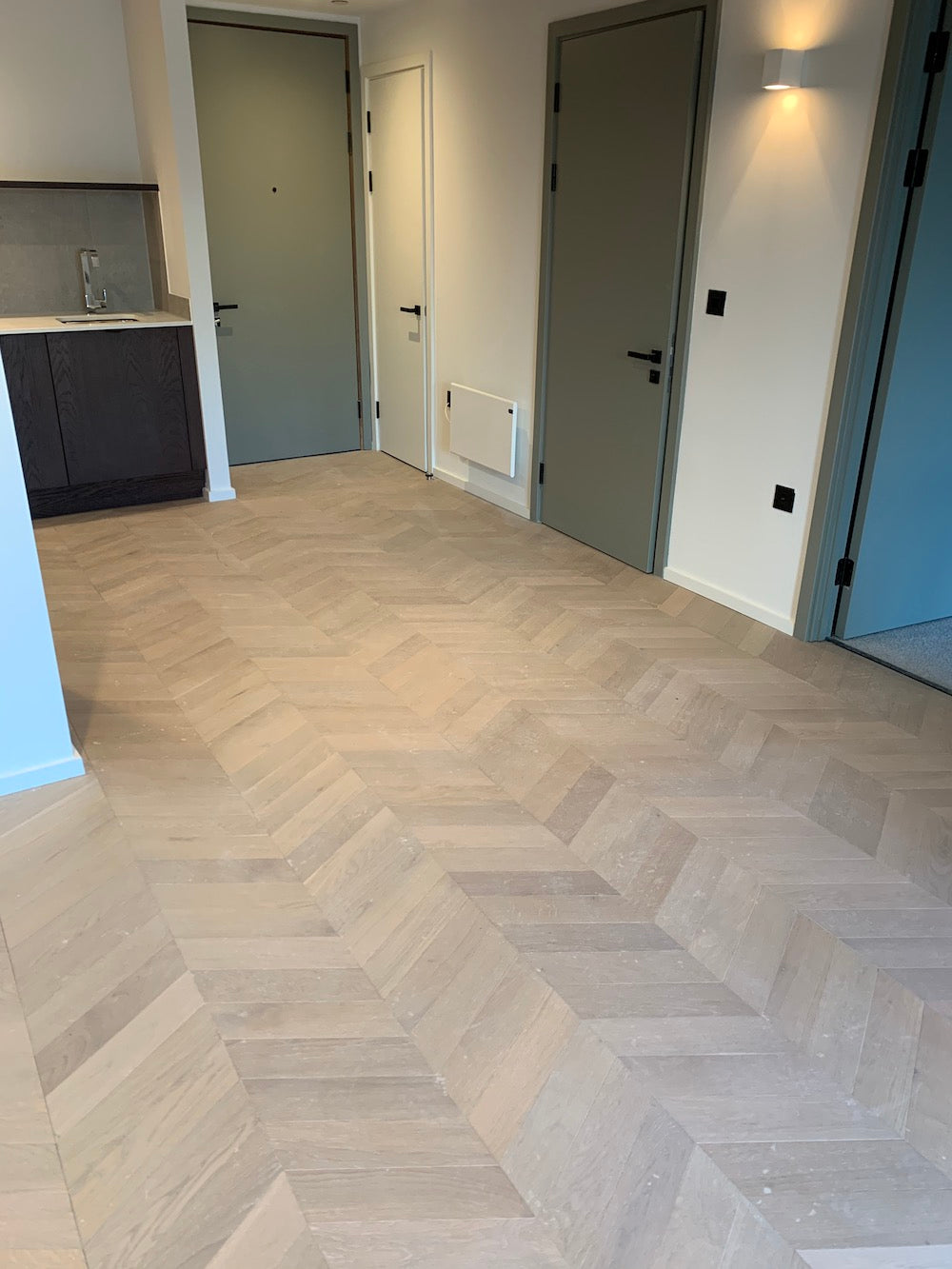 Light Brushed Fawn Hard Wax Oiled Oak Chevron Parquet