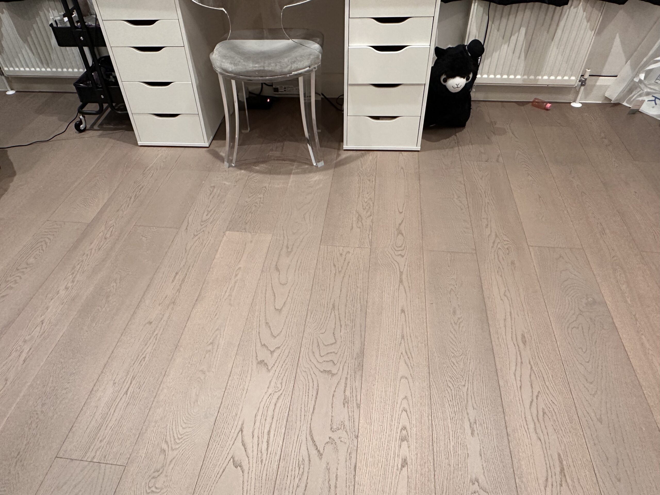 Brushed Mink Grey Lacquered Oak Flooring