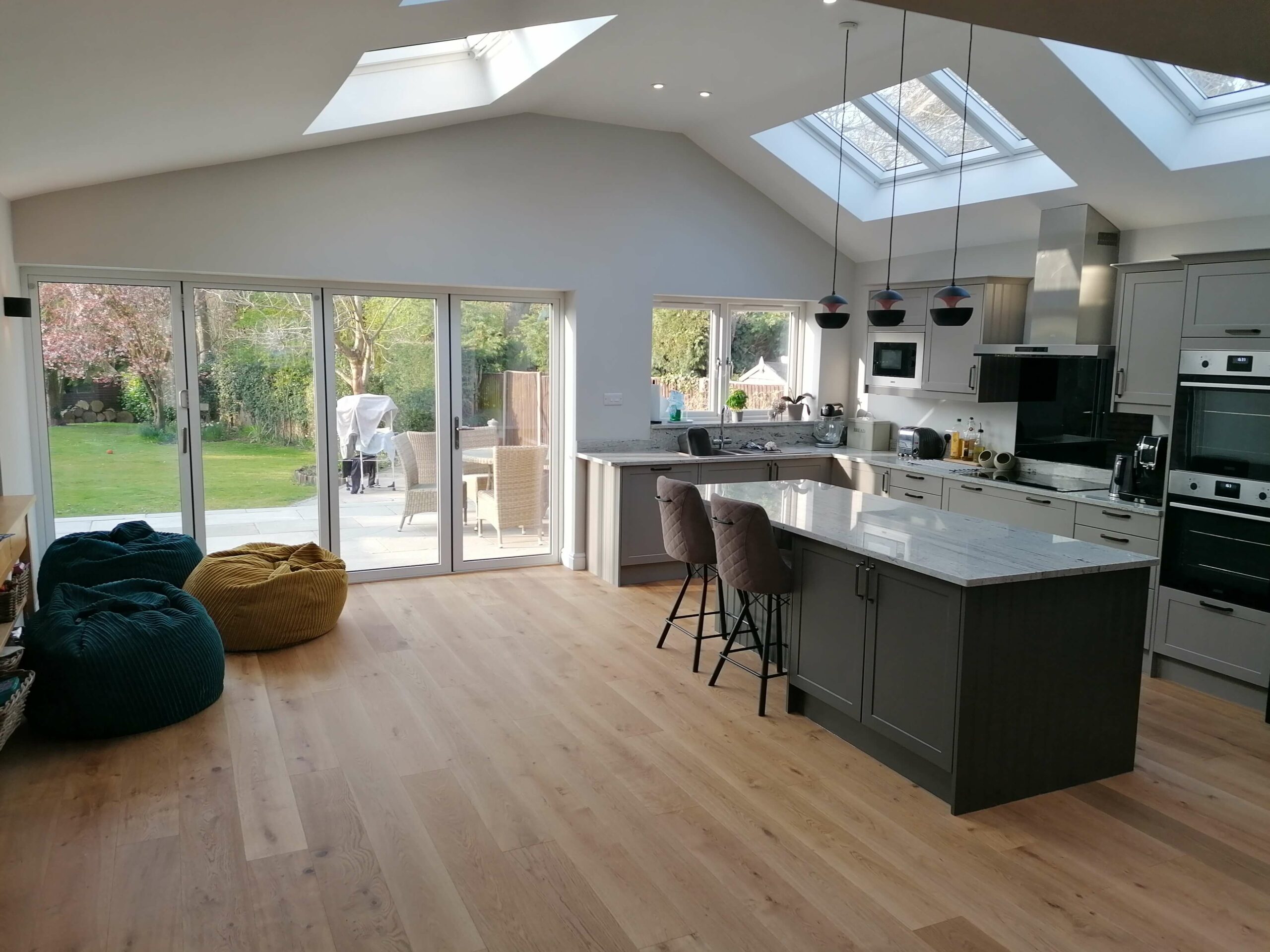 Brushed Natural Lacquered Oak Flooring