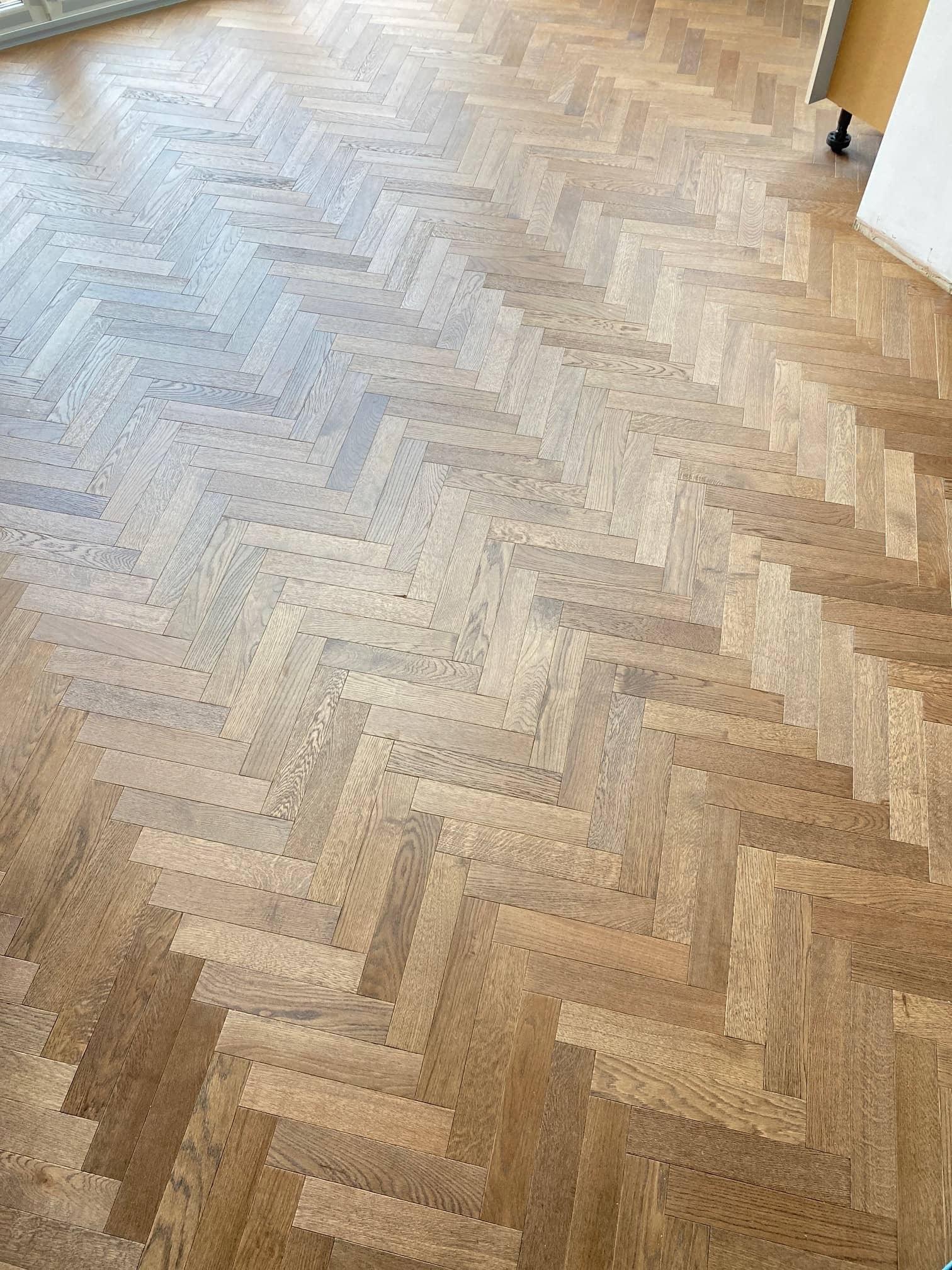 Brushed Smoked UV Oiled Oak Herringbone Parquet