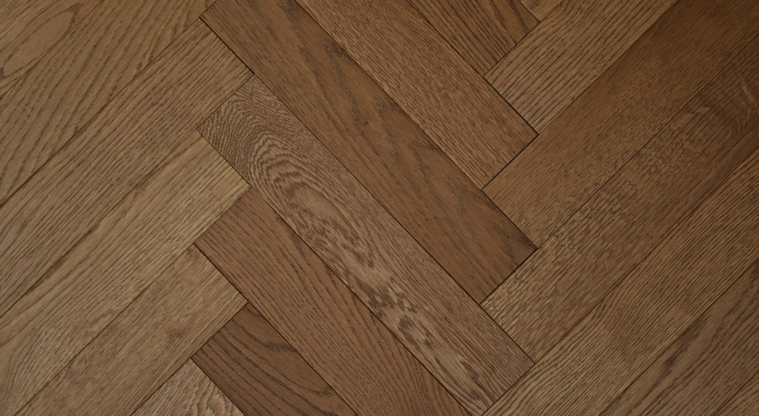 Brushed Smoked UV Oiled Oak Herringbone Parquet