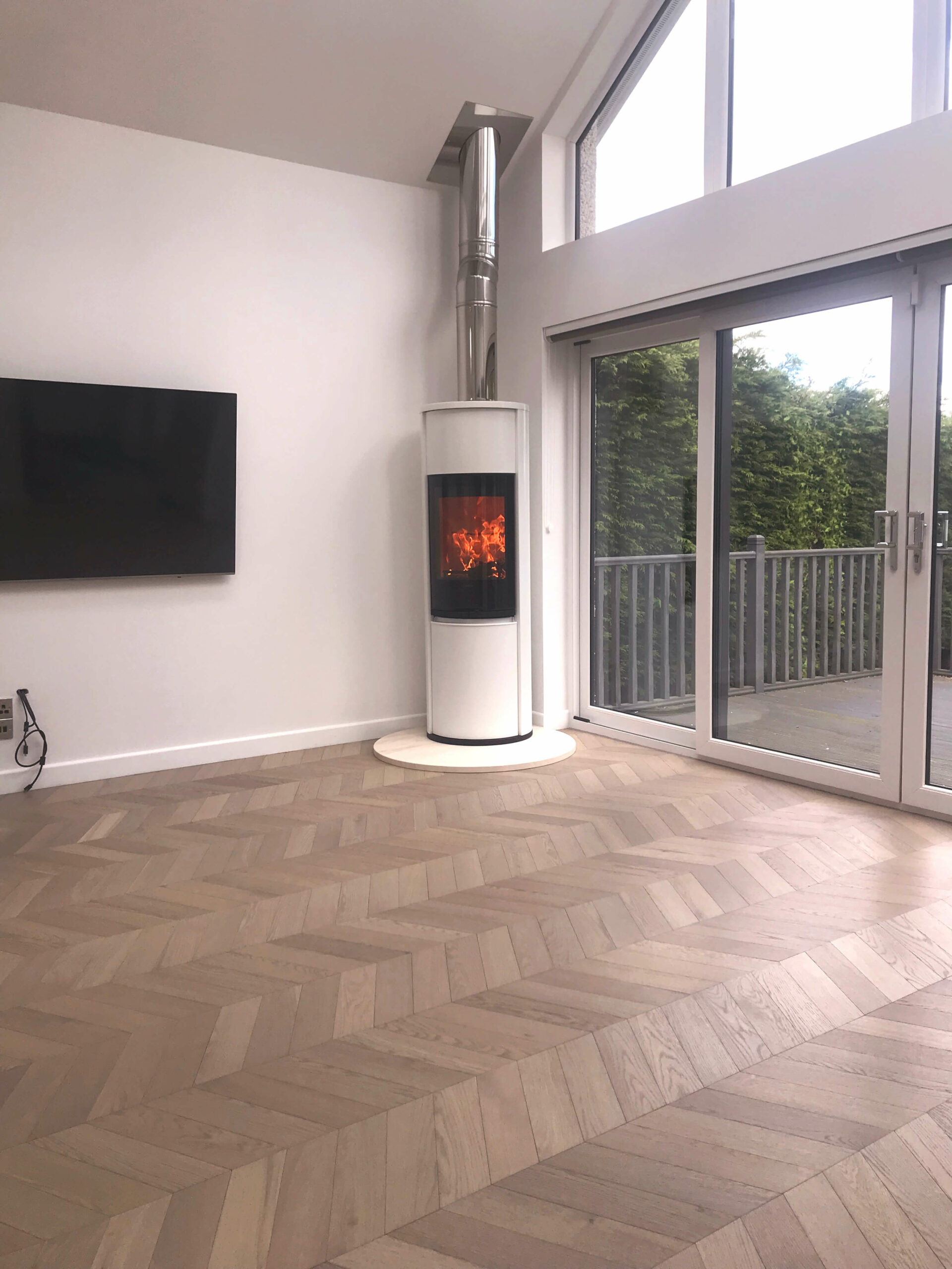 Light Brushed Fawn Hard Wax Oiled Oak Chevron Parquet