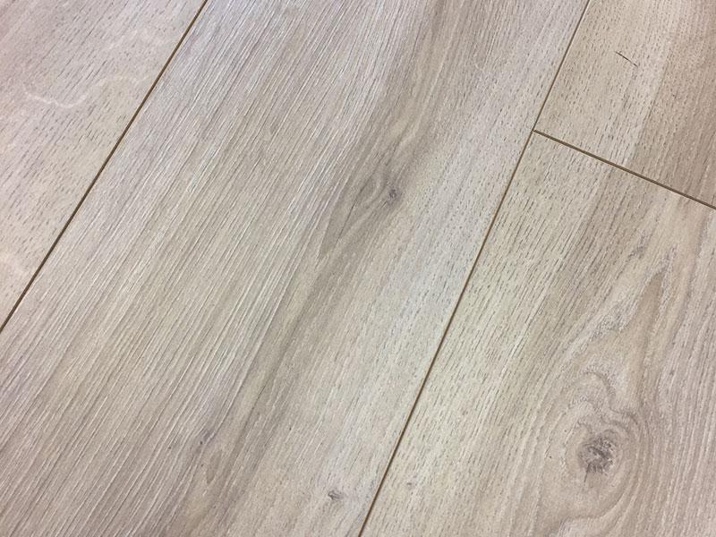 Fumed White Driftwood Fusion Laminate Flooring with AC4 wear layer