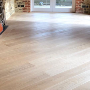 Standard width oak flooring